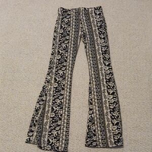 Vibe Monochrome Floral Flare Pants